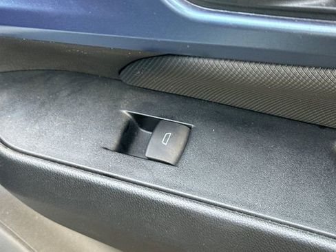 Certified 2024 Chevrolet Equinox EV LT image 21