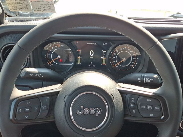 Used 2026 Jeep Gladiator Rubicon AWD/4WD image 18