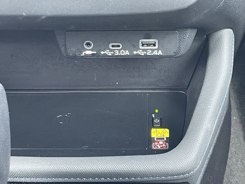 Certified 2026 Subaru Forester Premium AWD/4WD image 25