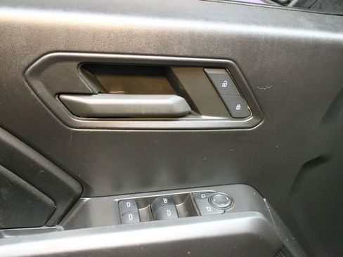 Used 2024 Chevrolet Colorado Trail Boss w/ Technology Package AWD/4WD image 15