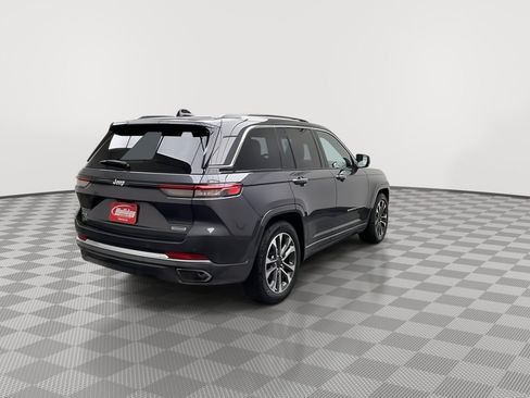 Used 2023 Jeep Grand Cherokee Overland AWD/4WD image 41