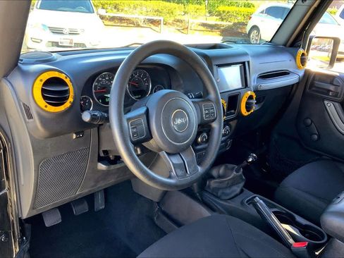 Used 2016 Jeep Wrangler Unlimited Sport image 16