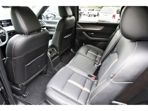 Certified 2025 MAZDA CX-70 3.3 Turbo S w/ Premium Package image 10