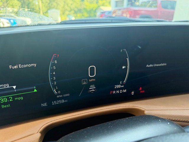 Certified 2025 Cadillac XT4 Sport FWD image 16