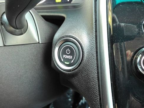 Used 2023 Chevrolet Bolt LT FWD image 41