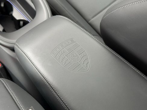 Used 2025 Porsche Macan 4S Electric image 22