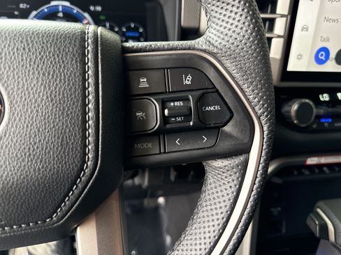 Used 2026 Toyota Sequoia 4WD image 19