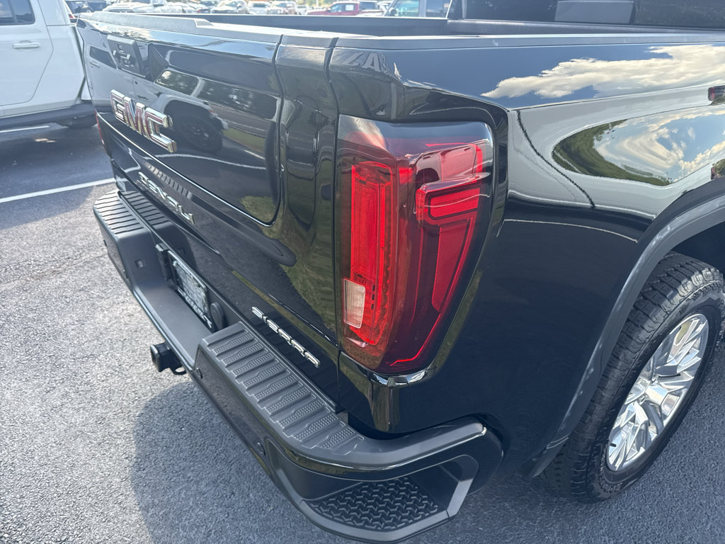 Used 2025 GMC Sierra 1500 Denali AWD/4WD image 5