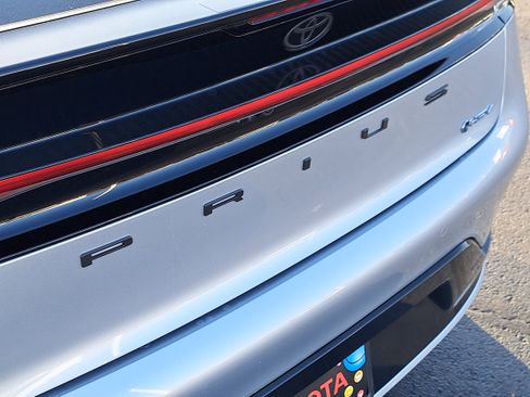 New 2026 Toyota Prius Limited image 7