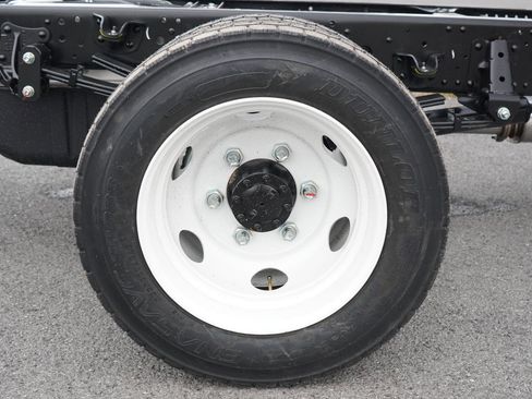 New 2025 Chevrolet Low Cab Forward image 11