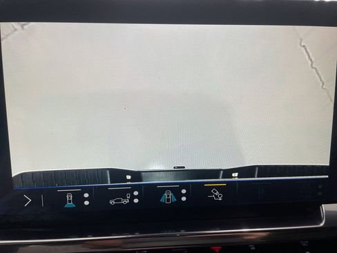 Used 2025 Chevrolet Silverado 2500 LTZ w/ LTZ Plus Package image 34