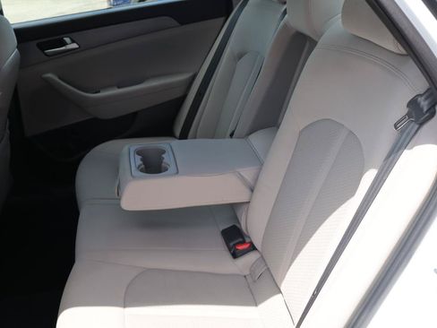 Used 2016 Hyundai Sonata SE FWD image 15