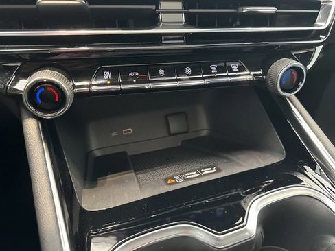 New 2026 Chevrolet Traverse LT w/ Sun and Wheel Package image 23