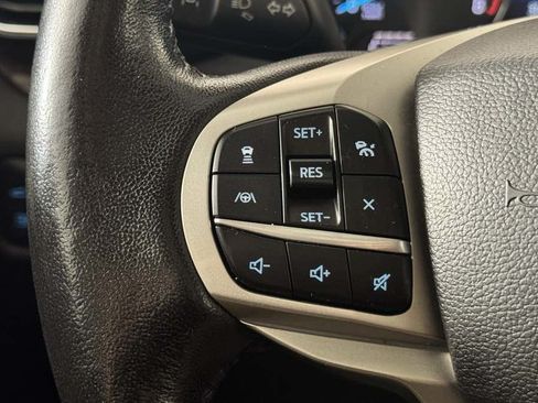 Used 2023 Ford Explorer Limited w/ Hybrid Equipment Group 310A AWD/4WD image 17