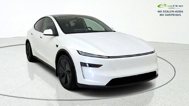 Used 2026 Tesla Model Y 2WD image 1