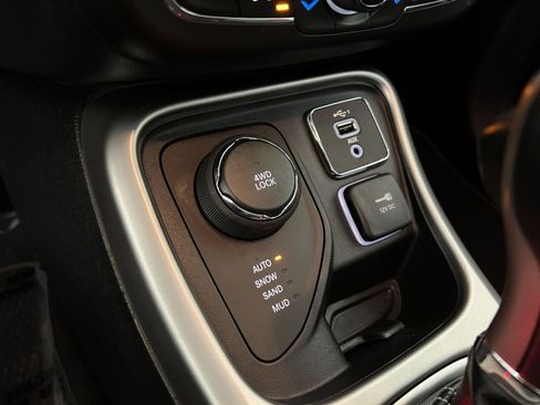 Used 2021 Jeep Compass 80th Special Edition image 33