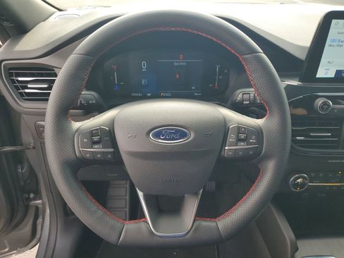 Certified 2025 Ford Escape ST-Line Select AWD/4WD image 20