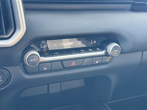 Used 2025 MAZDA CX-50 AWD 2.5 S w/ Weather Package image 24