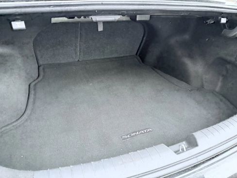 Used 2016 Hyundai Sonata SE w/ Cargo Package image 18