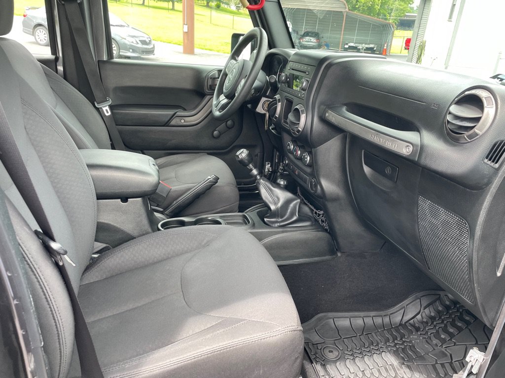 Used 2018 Jeep Wrangler Unlimited Sport AWD/4WD image 20