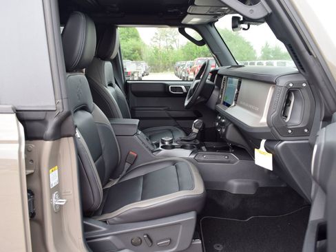 New 2026 Ford Bronco Outer Banks AWD/4WD image 23