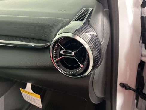 New 2026 Chevrolet Equinox LT FWD image 9
