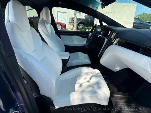 Used 2018 Tesla Model X 75D AWD/4WD image 19