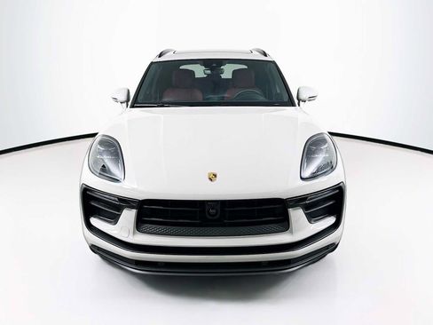 New 2026 Porsche Macan AWD/4WD image 6