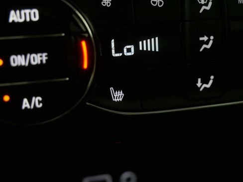 Used 2023 Buick Encore GX Essence w/ Experience Buick Package AWD/4WD image 28