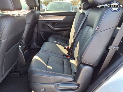 Certified 2025 MAZDA CX-90 3.3 Turbo w/ Preferred Package image 18