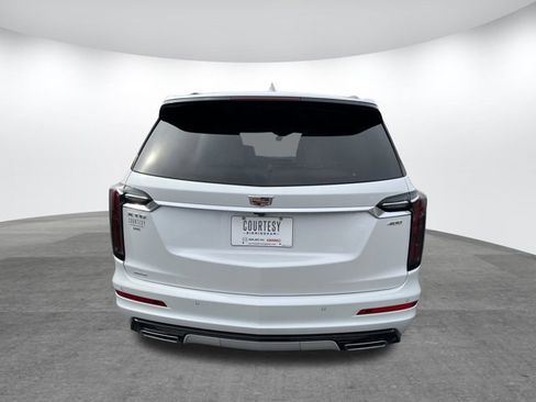 Used 2023 Cadillac XT6 Sport image 6