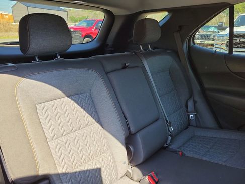 Used 2023 Chevrolet Equinox LT image 36