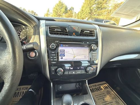 Used 2015 Nissan Altima 2.5 SL w/ Technology Package image 30
