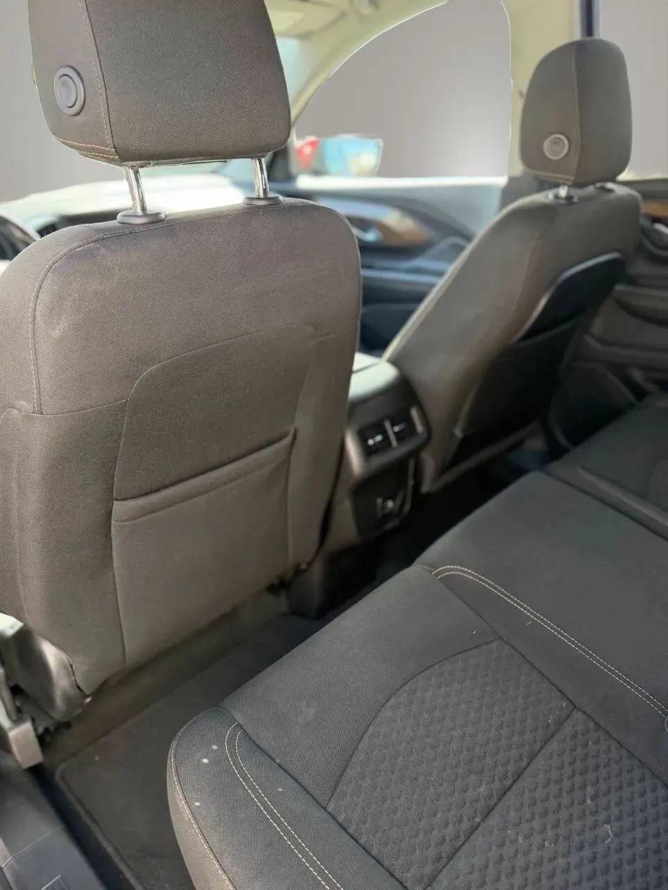 Used 2018 GMC Terrain SLE w/ Driver Convenience Package AWD/4WD image 17