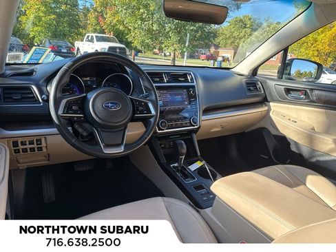 Used 2018 Subaru Outback 2.5i Limited image 2