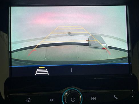 Used 2020 Chevrolet Trax LT w/ Driver Confidence Package image 4