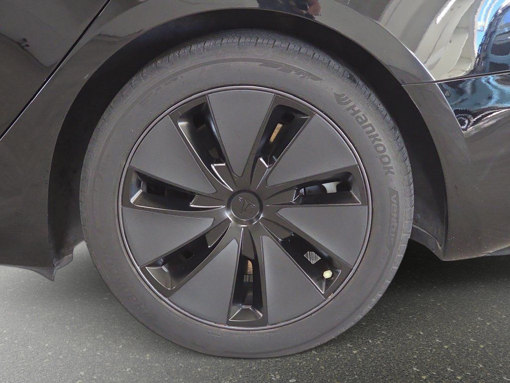 Used 2024 Tesla Model 3 Standard Range RWD image 32