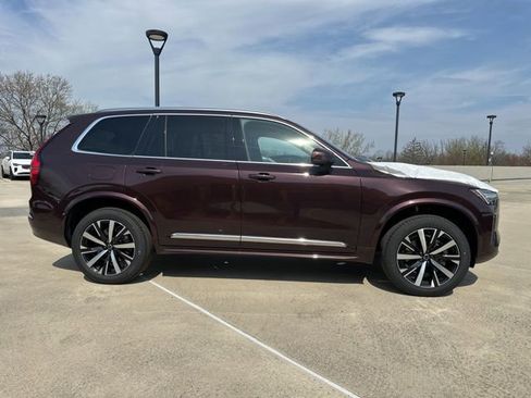 New 2026 Volvo XC90 B5 Core w/ Protection Package image 8