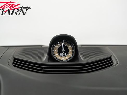 Used 2021 Porsche Taycan Turbo S image 32