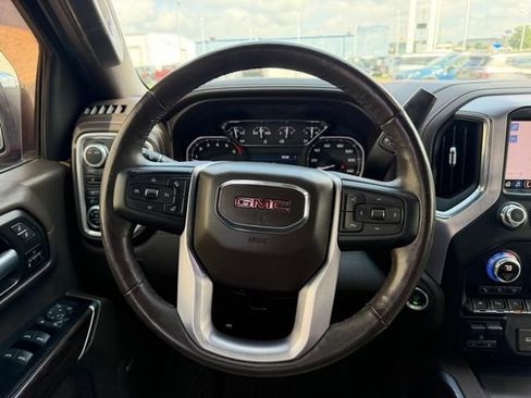 Used 2020 GMC Sierra 1500 SLT w/ SLT Premium Plus Package AWD/4WD image 9