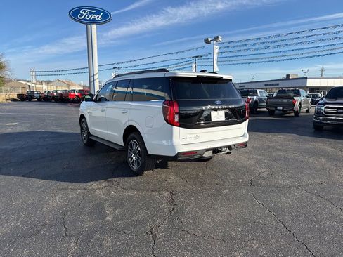 New 2026 Ford Expedition Active image 5