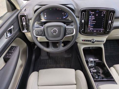New 2025 Volvo XC40 B5 Plus w/ Protection Package Premier AWD/4WD image 12