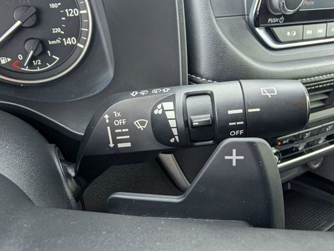 Used 2021 Nissan Rogue S image 28