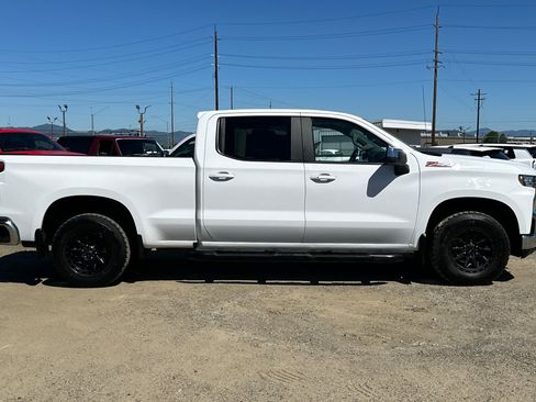 Used 2021 Chevrolet Silverado 1500 LT AWD/4WD image 3