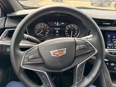 Used 2024 Cadillac XT5 Luxury image 14