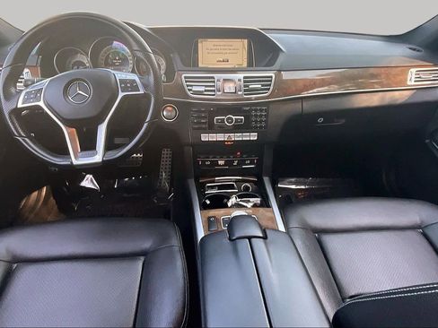Used 2014 Mercedes-Benz E 350 4MATIC Sedan image 15