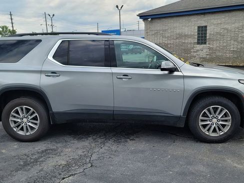 Used 2023 Chevrolet Traverse LT FWD image 14