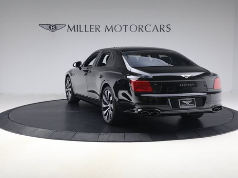 Used 2022 Bentley Flying Spur Plug-In Hybrid AWD/4WD image 5