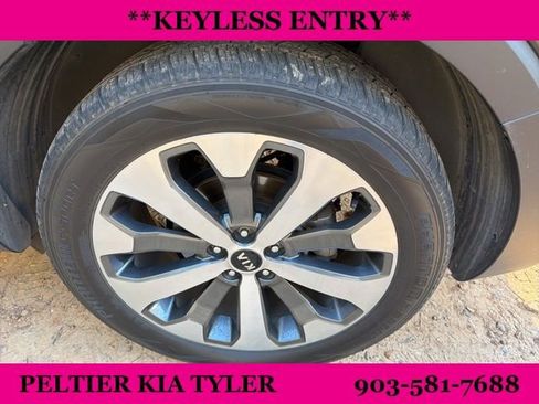 Used 2021 Kia Telluride EX w/ EX Premium Package image 10