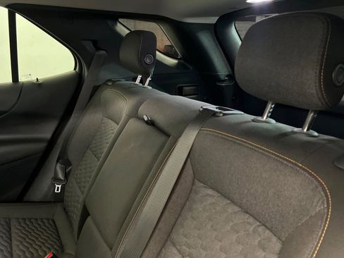 Used 2019 Chevrolet Equinox LT FWD image 21